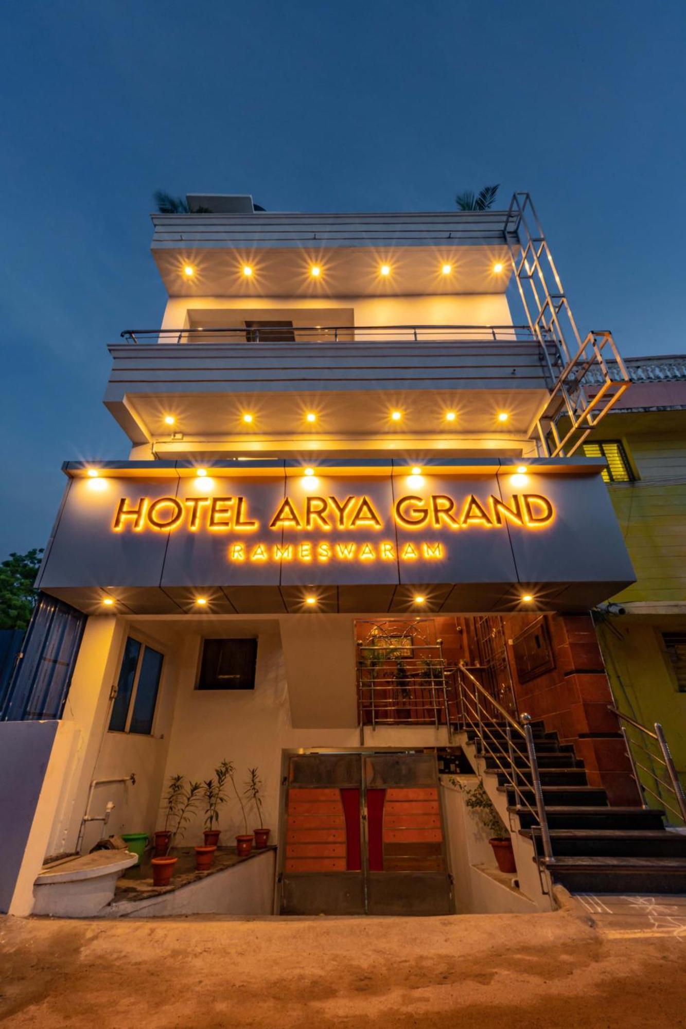 Hotel Arya Grand By Nimalan
