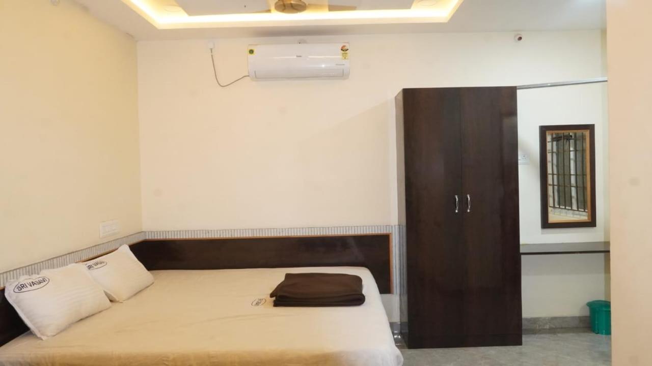 Sri Vasavi Residency Hotel