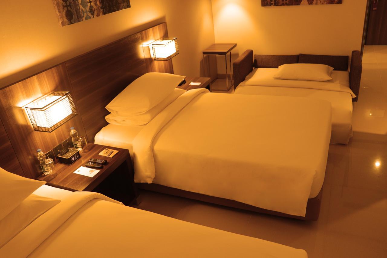 The Residency Towers, 5*