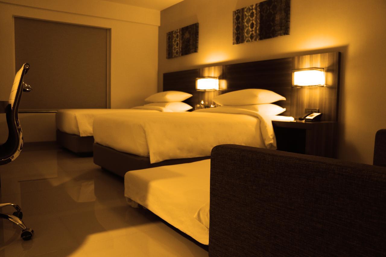 The Residency Towers, 5*