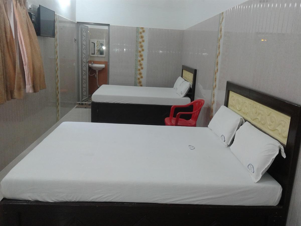 Hotel Taj *