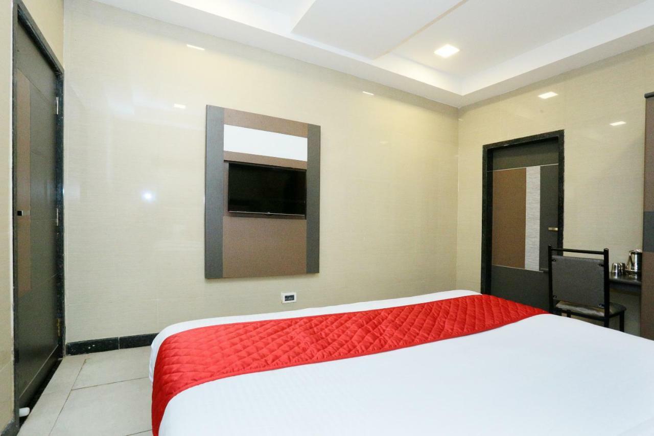 Oyo 18808 Rsn International Hotel
