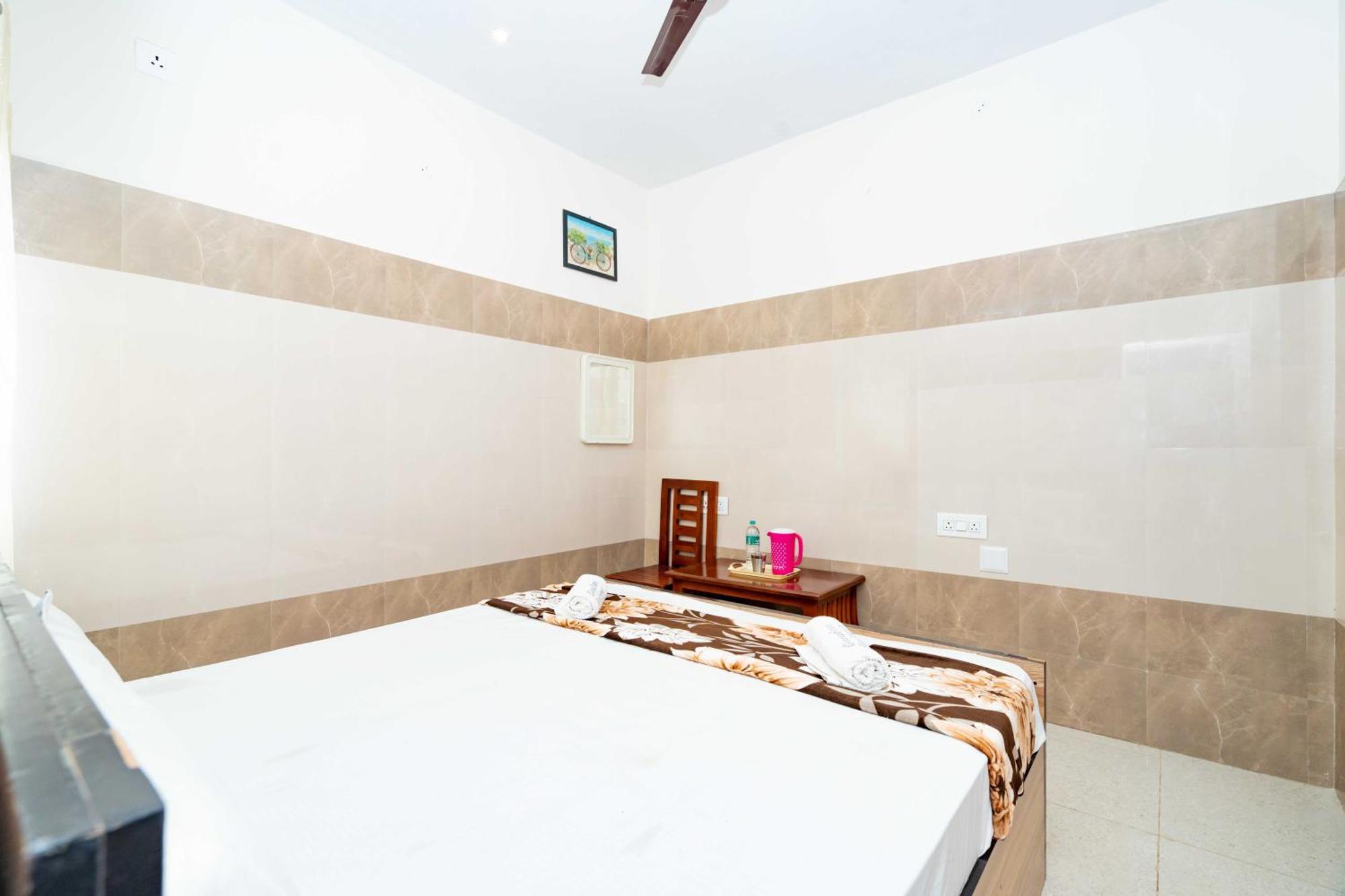 Gurudoss Residency Hotel 2*