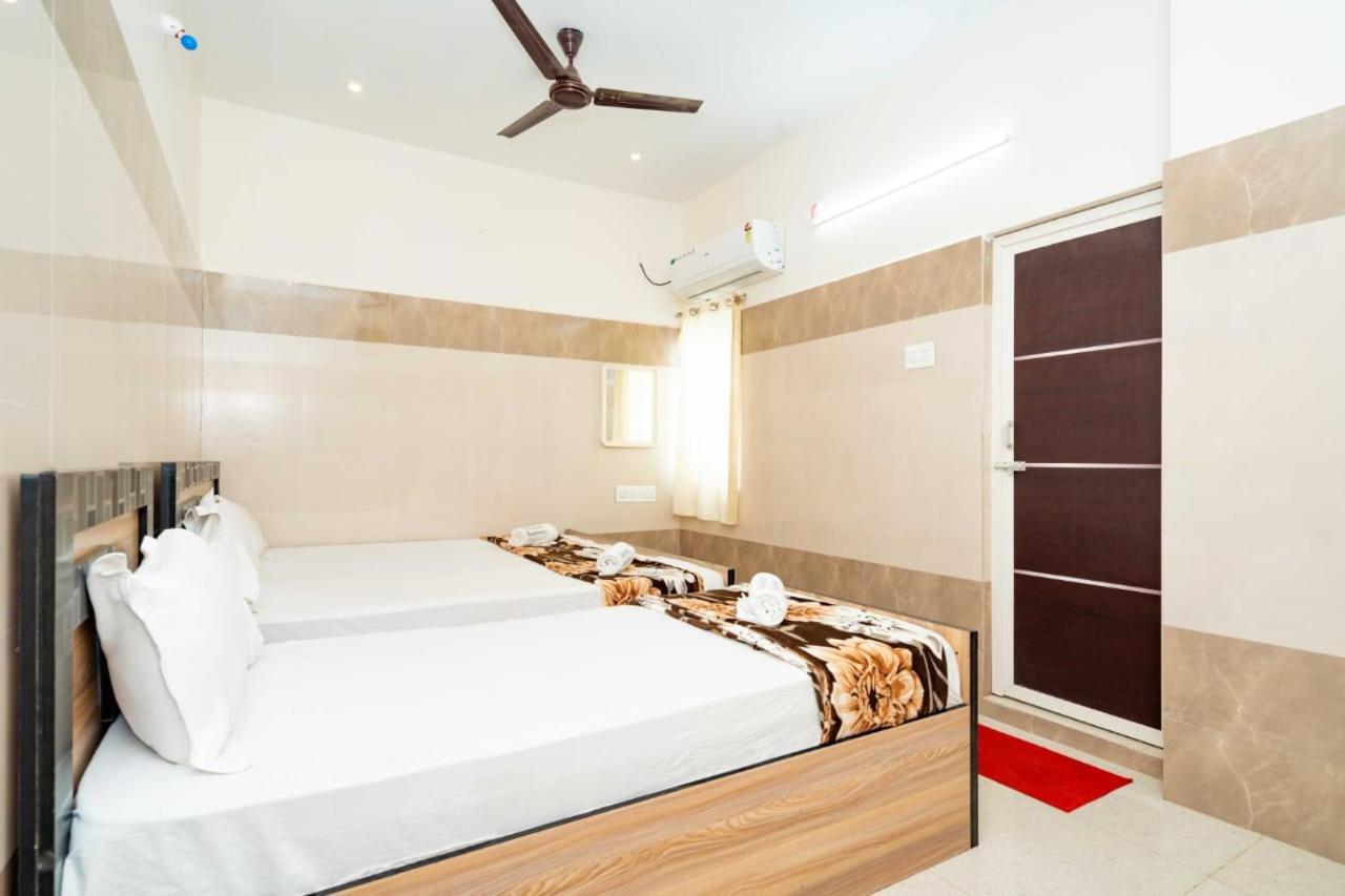 Gurudoss Residency 2*