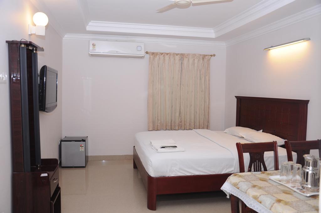 Queen Palace Hotel